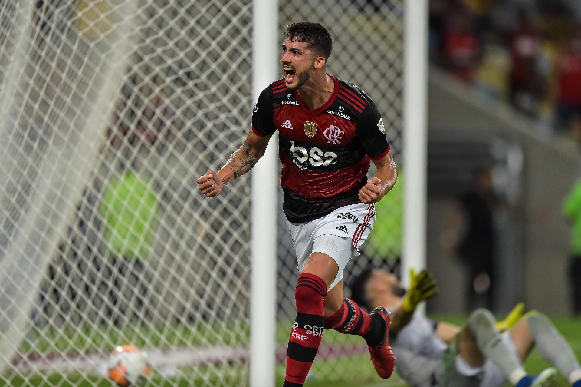 Gustavo Henrique rebate presidente do Santos: ‘Todos reclamam de sua postura’