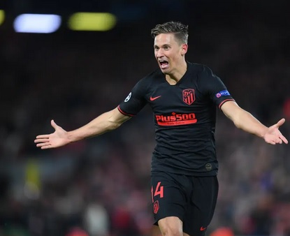 Volante de clube espanhol leiloa camisa e rende R$ 45 mil