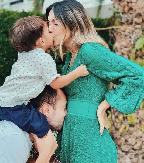 Jogador do Flamengo revela que será papai de novo: “Antônio vem aí”