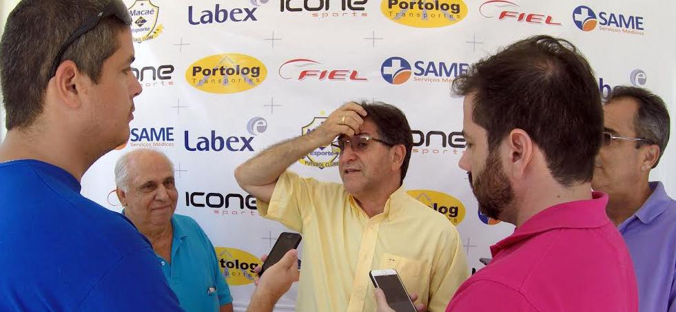 Curado, técnico brasuca diz que controlar a mente é o maior desafio durante pandemia