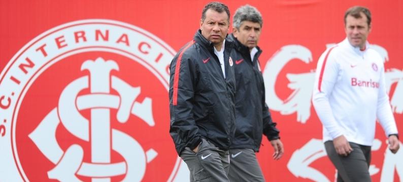 Celso Roth lembra o inesquecível Mazembe: “Essa é uma das maiores decepções da minha vida”