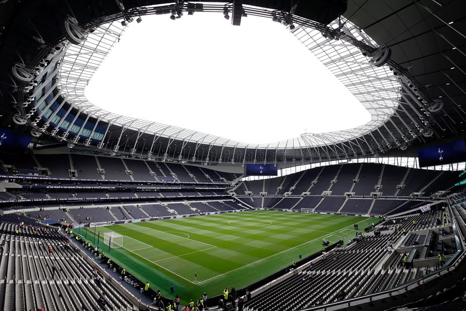 Tottenham desiste de pedir ajuda ao governo para pagar funcionários