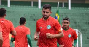 Paulistão: Volante destaca bom momento no Guarani e felicidade no clube de Campinas