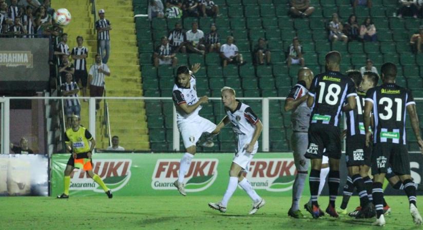 Catarinense: Na luta contra a Covid-19, Figueirense e Joinville lançam máscaras