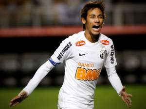No dia do aniversário do Santos, Neymar empolga sonho de torcida: 'Eu vou, mas eu volto'