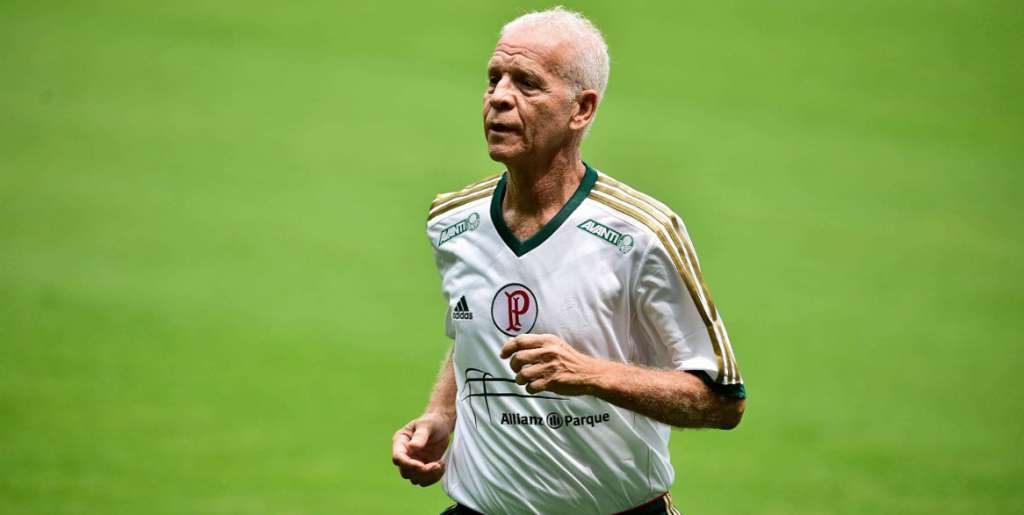  Primeiro gol de Ademir da Guia pelo Palmeiras acontecia há 58 anos