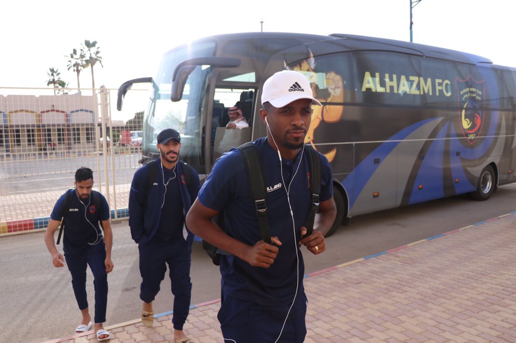 Jonathan Cafu defende o Al-Hazm