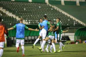 Fim de tabu e rival na lanterna: vitória do Guarani no Dérbi 196 completa um mês