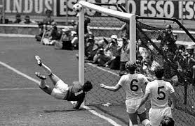 Há 50 anos o goleiro Gordon Banks praticou defesa impossível em cabeçada de Pelé