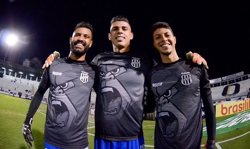 Paulistão: Com goleiros em alta, Ponte Preta é o time com mais defesas difíceis