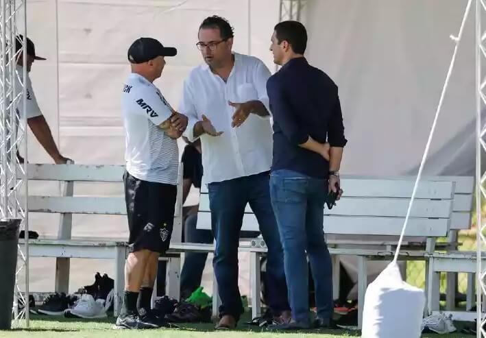 Sampaoli prepara lista de dispensas no Atlético-MG com gringos e artilheiro