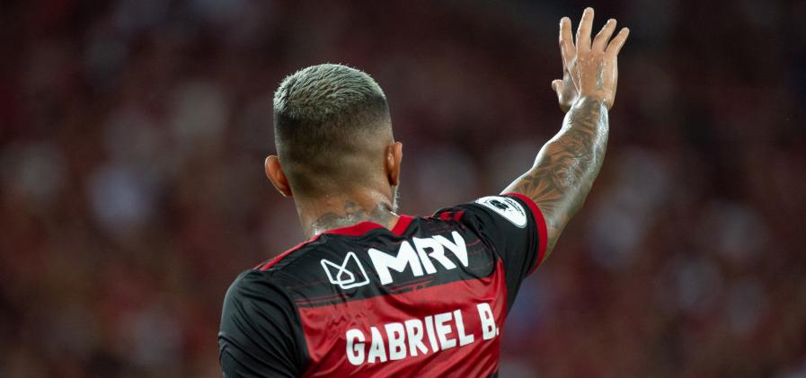 Vasco e Flamengo ampliam férias e todos os times da Séries A e B param até maio