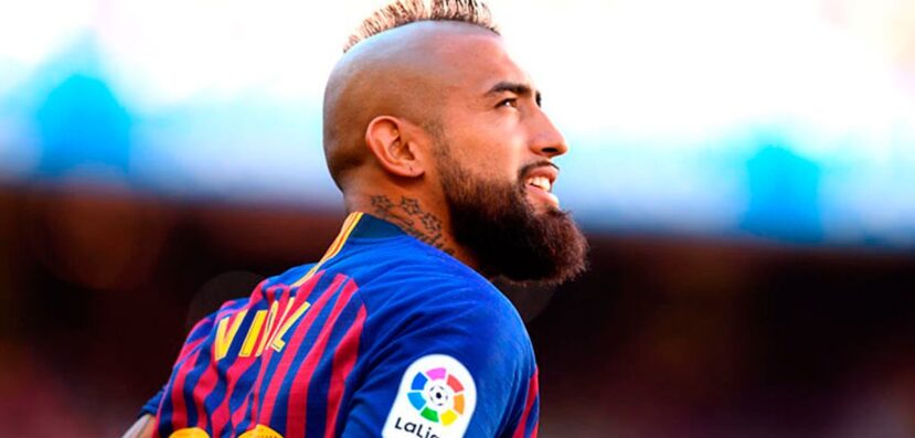 Manchester United e Newcastle estão de olho em volante do Barcelona