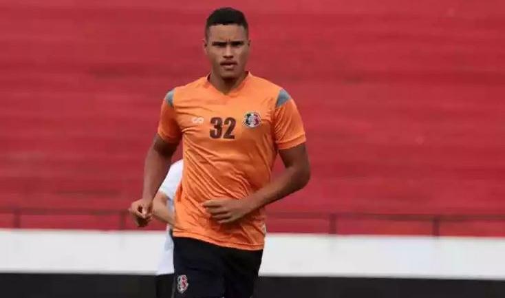 Pernambucano: ‘Joia’ comemora renovação com o Santa Cruz: ‘Sou muito grato por tudo’