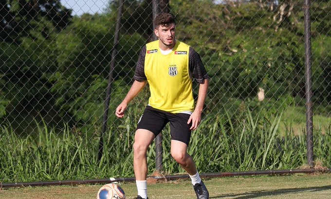 Zagueiro é o único atleta de linha sem minutagem na Ponte Preta em 2020