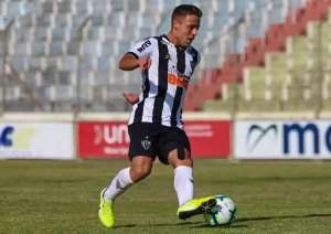 Meia deixa o Atlético-MG e retorna para time da Série B