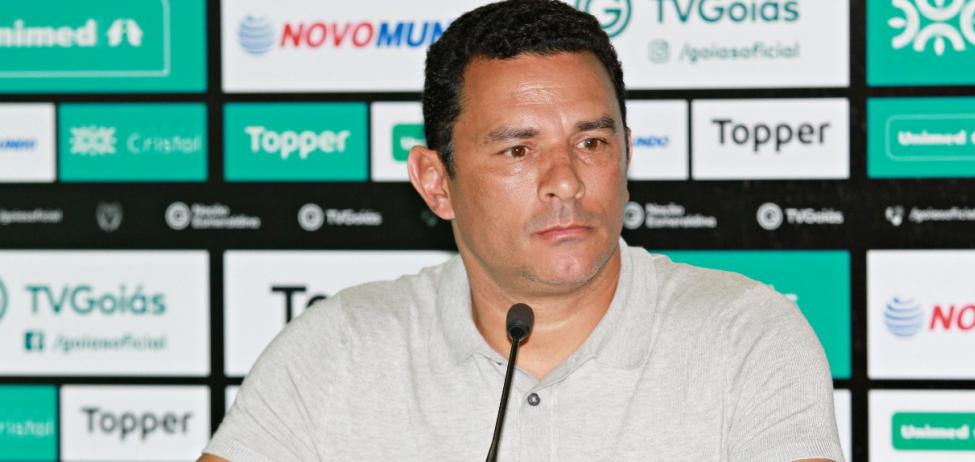 Clube do Brasileirão não amplia férias e planeja volta aos treinos com grupos em maio