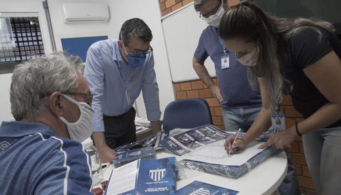 Avaí retoma as atividades administrativas e lança cartilha para colaboradores