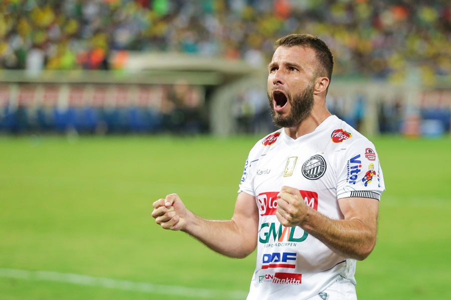 Operário-PR rescinde contrato com herói do título da Série C 2018