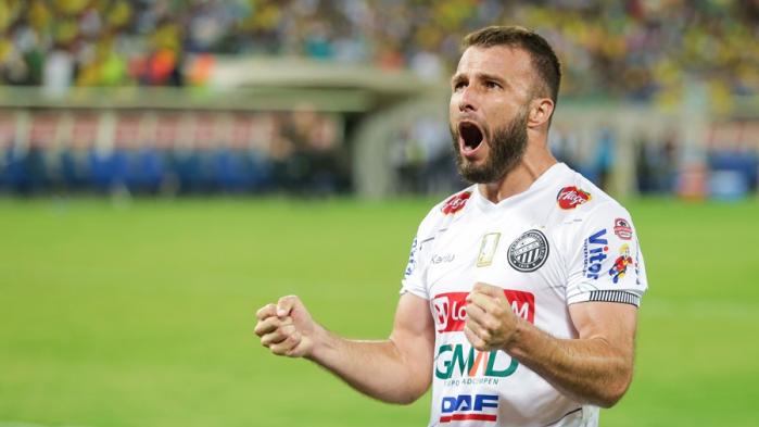 Bruno Batata comemora gol na final da Série C 2018