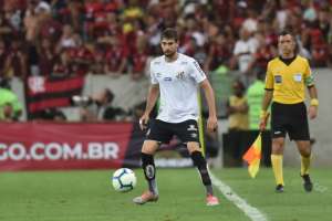 Com videogame de passatempo, Luan Peres vê Santos adaptado ao estilo de Jesualdo