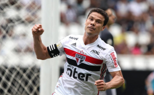 Hernanes diz que São Paulo será campeão ou 'vai chegar perto' nesta temporada