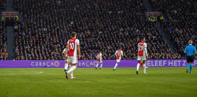 Campeonato Holandês é encerrado sem campeão e rebaixados