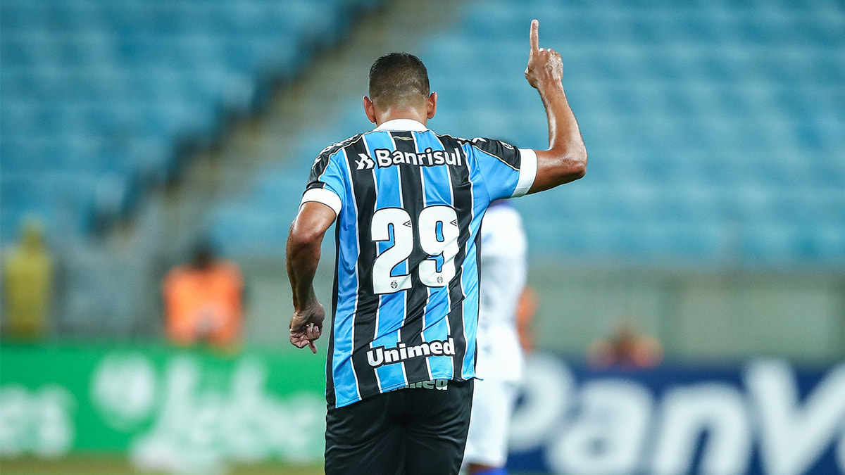 David Braz masterchef, Diego Souza empinando pipa e mais: a semana do Grêmio