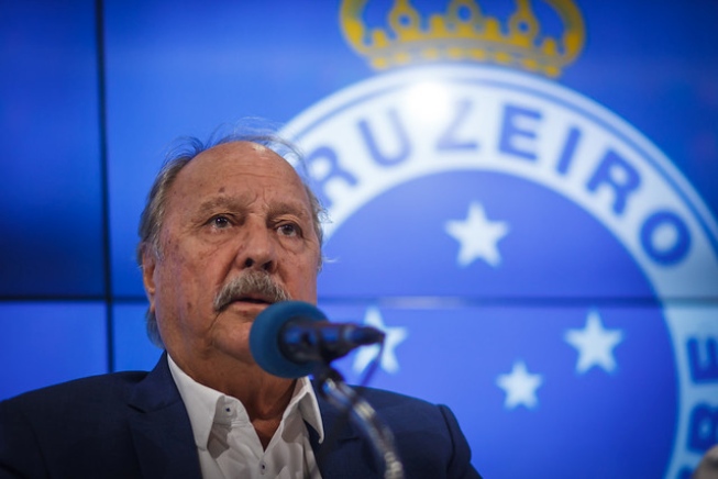 Ex-presidente gastou mais R$ 75 mil do Cruzeiro em restaurantes, viagens e chopp