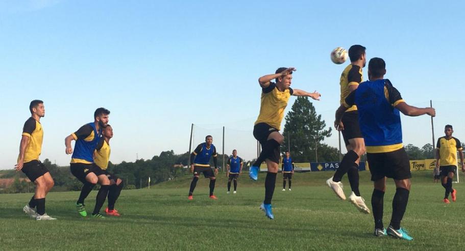 Time da Série C confirma saída de 32 funcionários e corte no salário