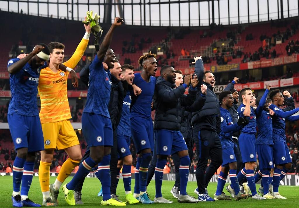 Chelsea decide não reduzir salários dos atletas, mas pede que elenco faça doações