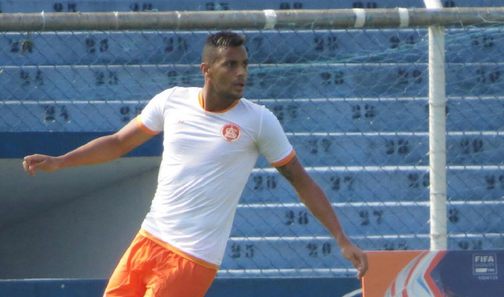 Everton, zagueiro do Atibaia, mostra preocupante com contrato