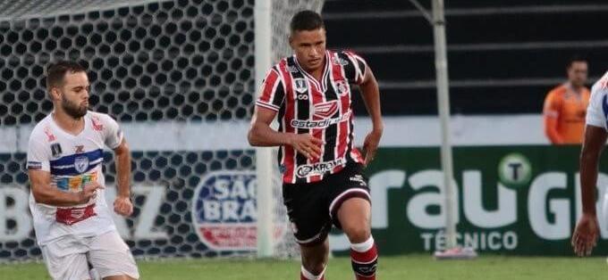 Vinculado a clube paulista, volante pode ser comprado em definitivo pelo Santa Cruz