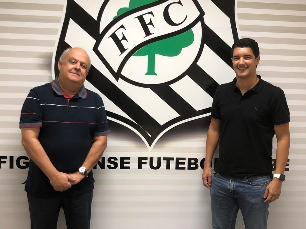 Figueirense anuncia ídolo da torcida como novo executivo de futebol