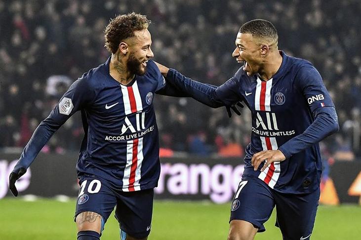 França mantém proibição a eventos esportivos; 1º ministro diz: ‘Temporada acabou’