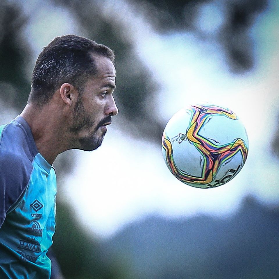 Atacante espera bom segundo semestre na Chapecoense e foca em conquistas no clube