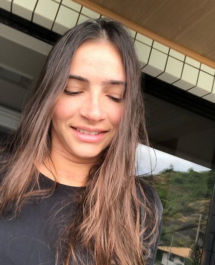 Tetraplégica, Laís Souza festeja ao pular em cama elástica: ‘Gratidão imensa’