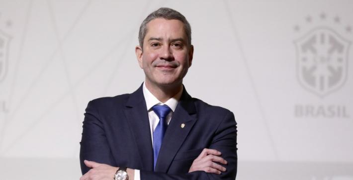 CBF vai atrás de aval de sociedade médica científica para liberar futebol