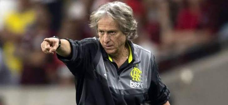 Com futuro em aberto, técnico luso chega ao Rio de Janeiro para retornar ao Flamengo