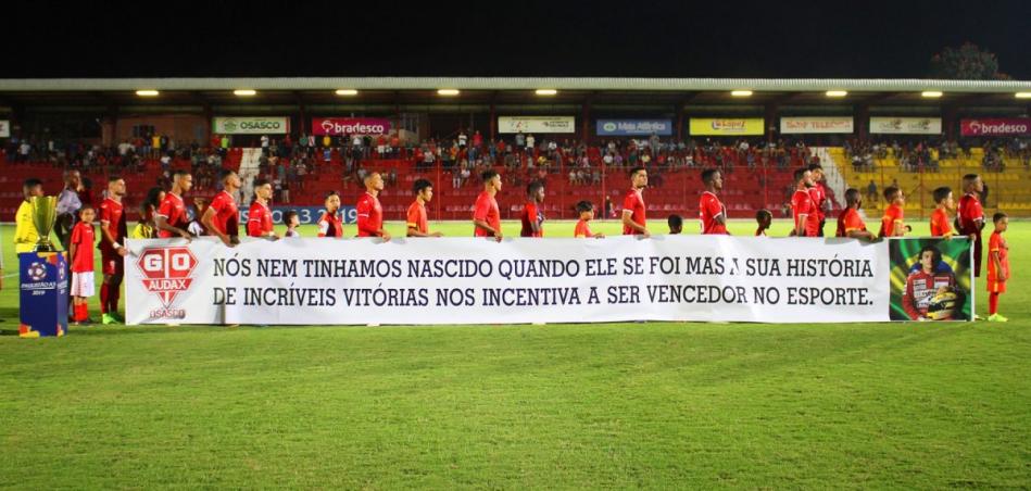 Há um ano, Osasco Audax se aproximava do título da A3 e homenageava ídolo brasileiro