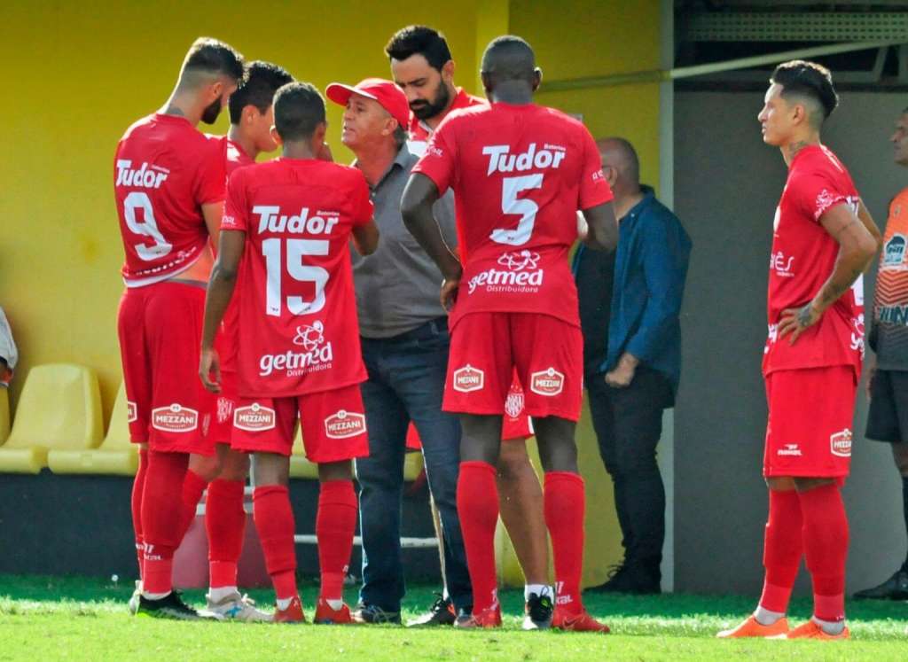 Luis Carlos Martins espera que o campeonato seja retomado