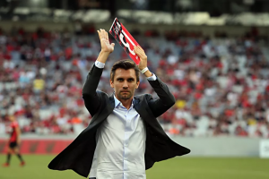 Após briga judicial, campeão do mundo com o Corinthians faz acordo e retira ação
