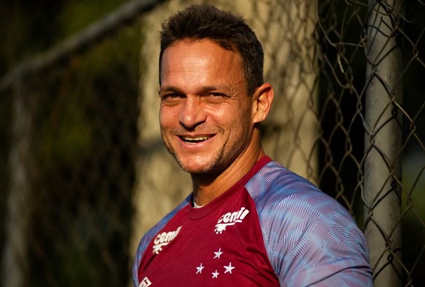 Cruzeiro é condenado a pagar R$ 1,5 milhão a ex-preparador de goleiros