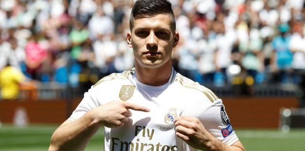 Milan prepara oferta de R$ 270 milhões por atacante do Real Madrid