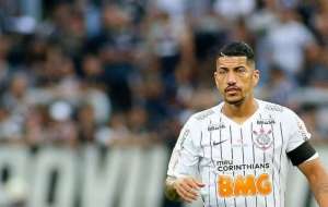 Alto salário faz Ponte Preta recuar negociação com volante ex-Corinthians