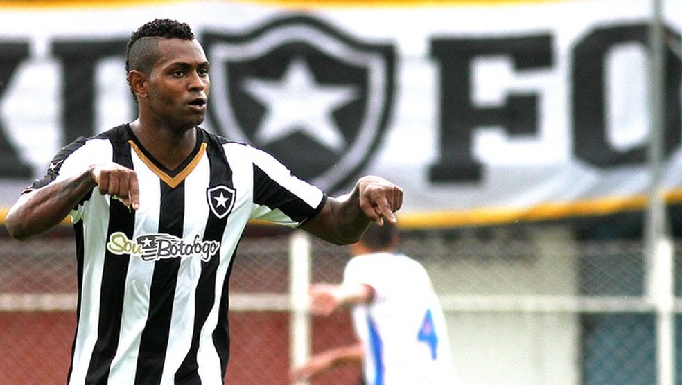 Sampaio anuncia empréstimo do volante Wesley Dias ao Botafogo-PB, sampaio  corrêa