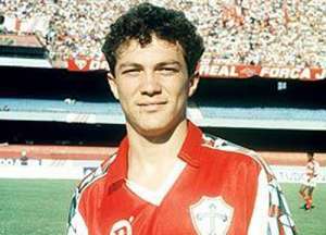 Para ex-atacante, 'estrelismo' de Emerson Leão atrapalhou Portuguesa nos anos 90