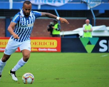 Wesley manda recado para a torcida e avisa que quer entrar para a história do Avaí