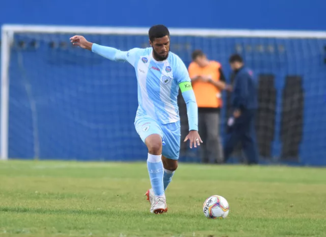 Após rebaixamento, Londrina empresta zagueiro titular para time da Série B