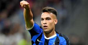 Barcelona poderá dar 60 mi de euros, Vidal e mais um jogador por Lautaro Martínez